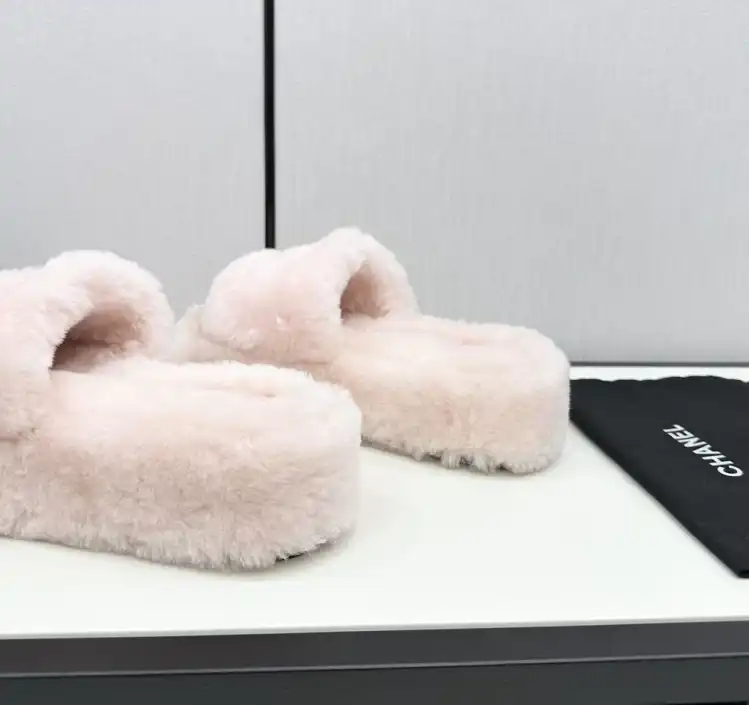 hype Chanel Slippers