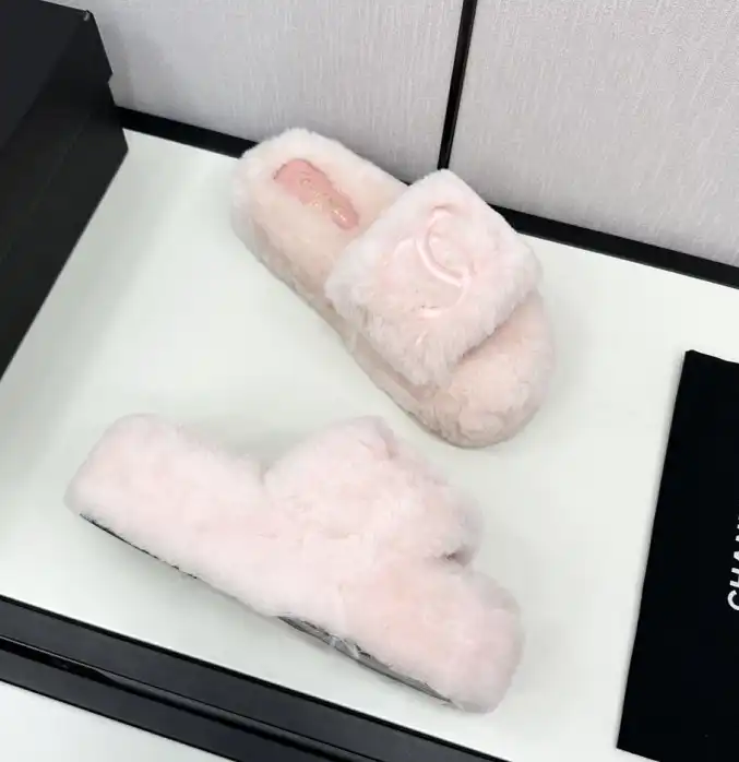 hype Chanel Slippers