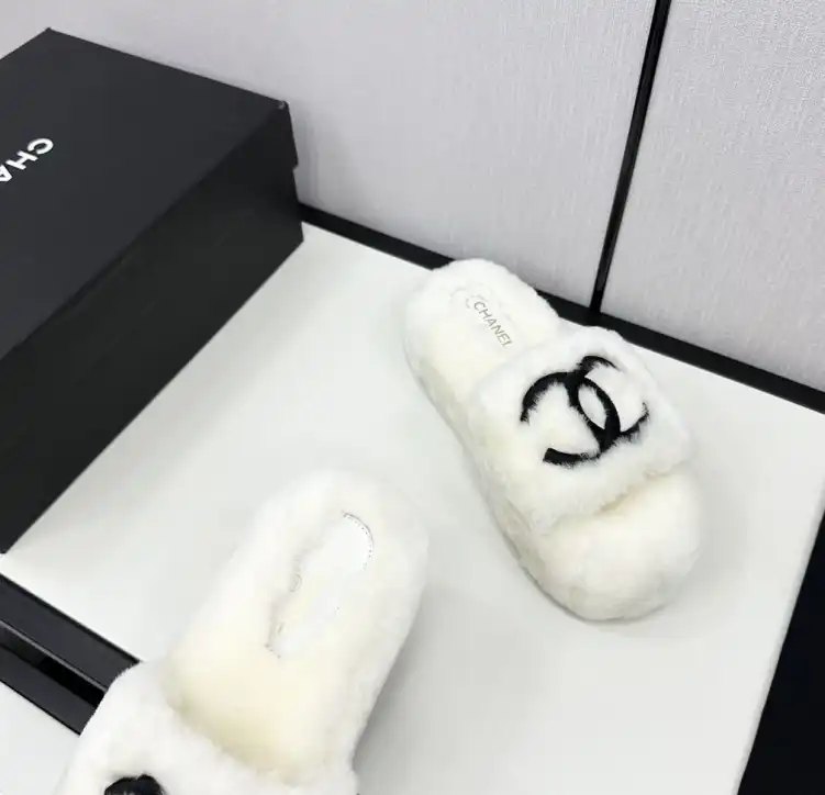 hype Chanel Slippers