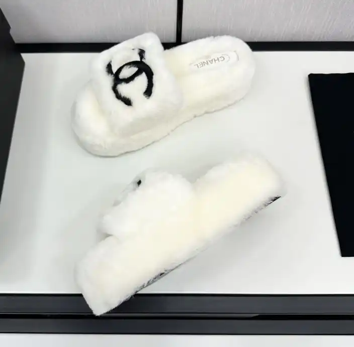 hype Chanel Slippers