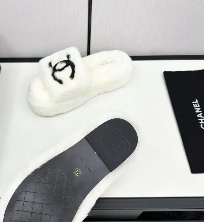 hype Chanel Slippers