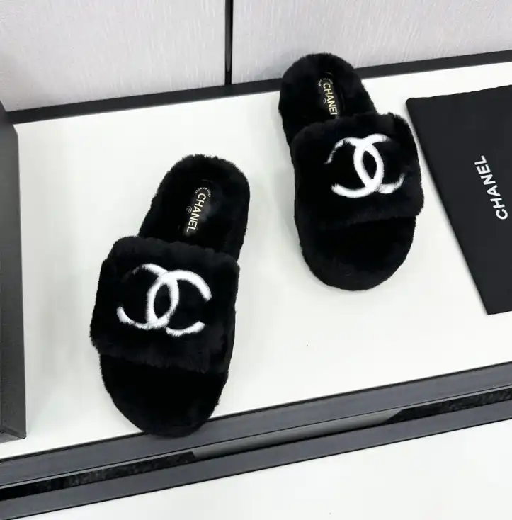 hype Chanel Slippers