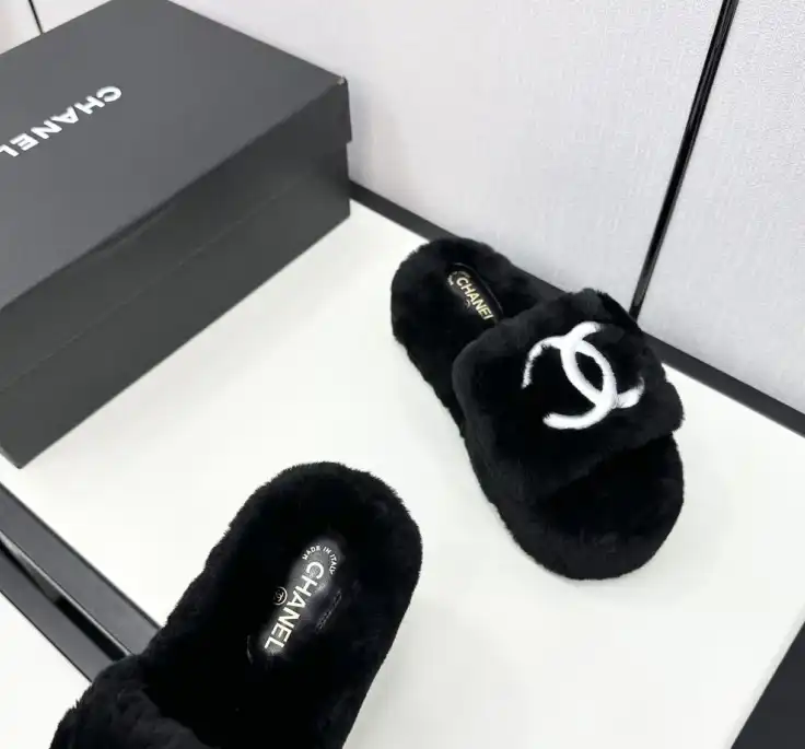 hype Chanel Slippers