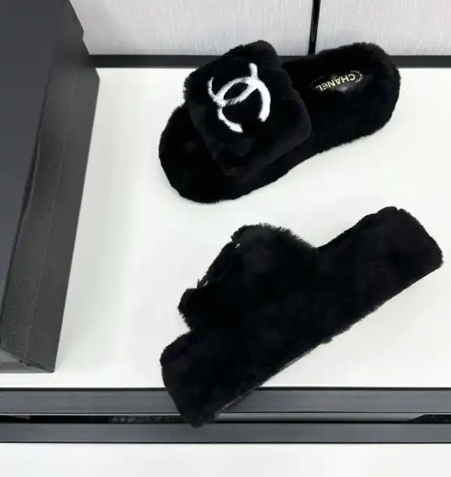 hype Chanel Slippers