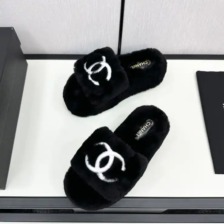 hype Chanel Slippers