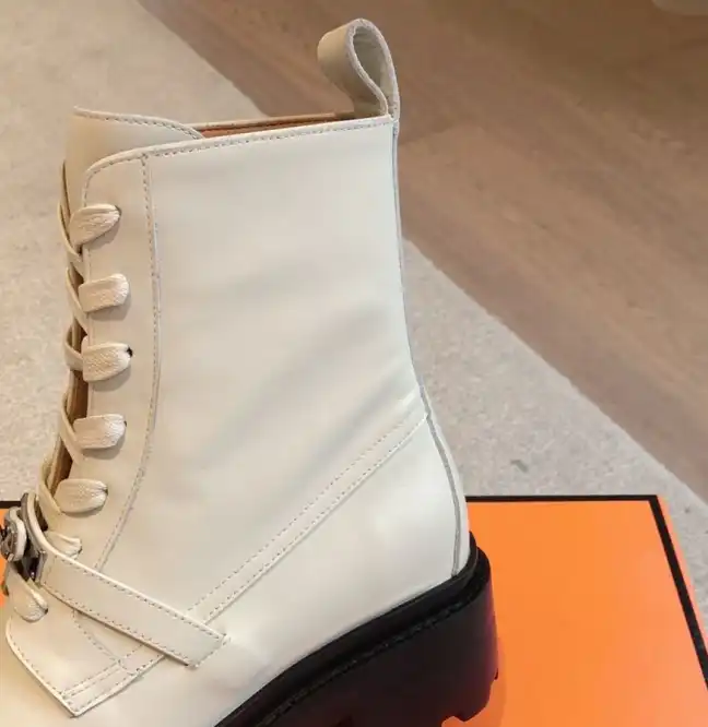 hype Hermes Boots