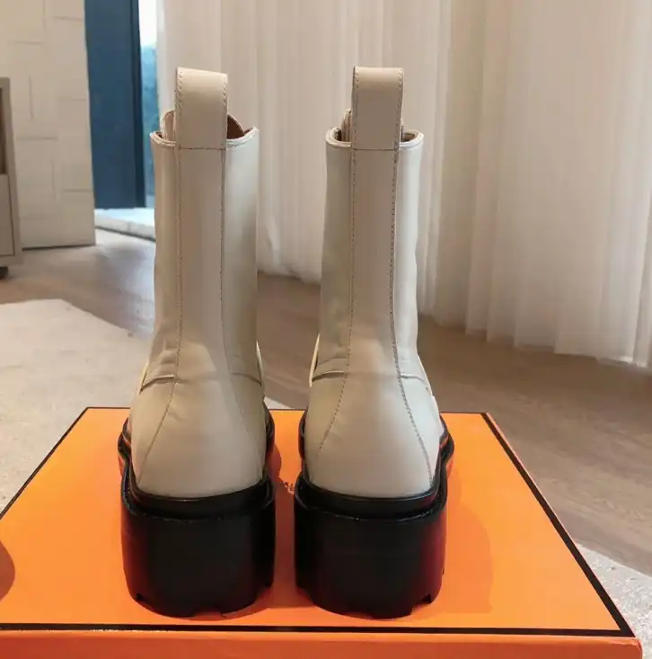 hype Hermes Boots