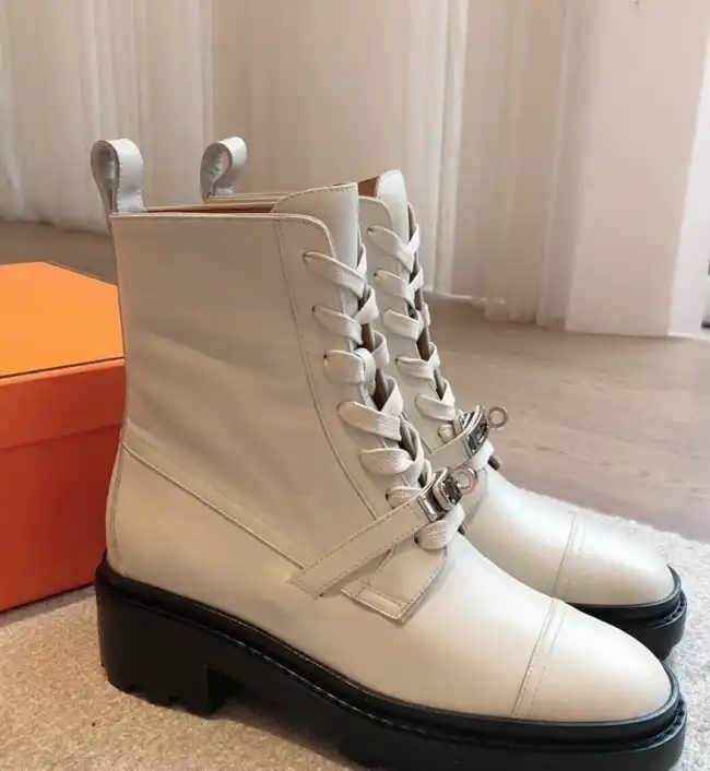 hype Hermes Boots