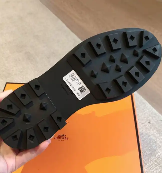 hype Hermes Boots