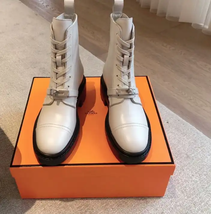 hype Hermes Boots