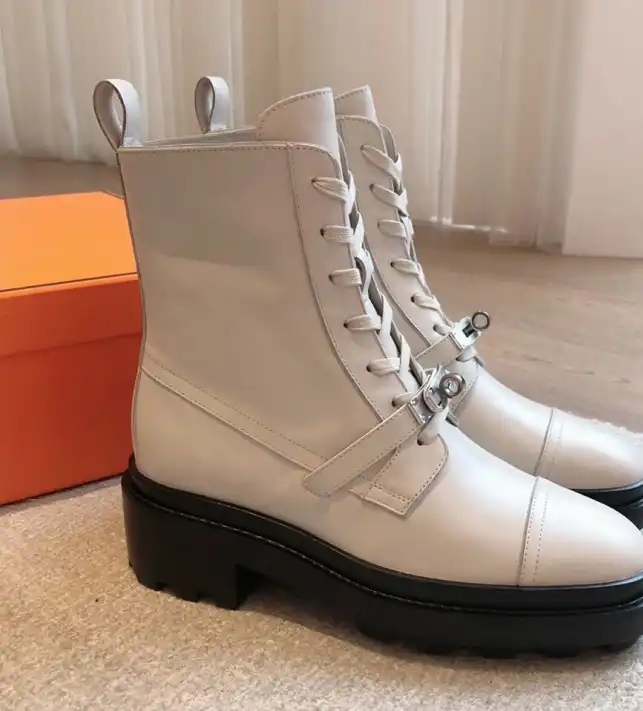 hype Hermes Boots