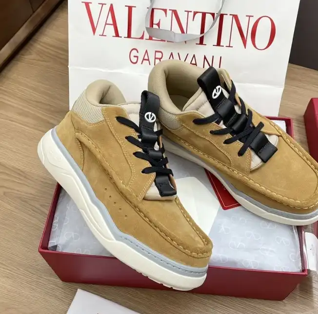 hype Valentino Casual Shoes