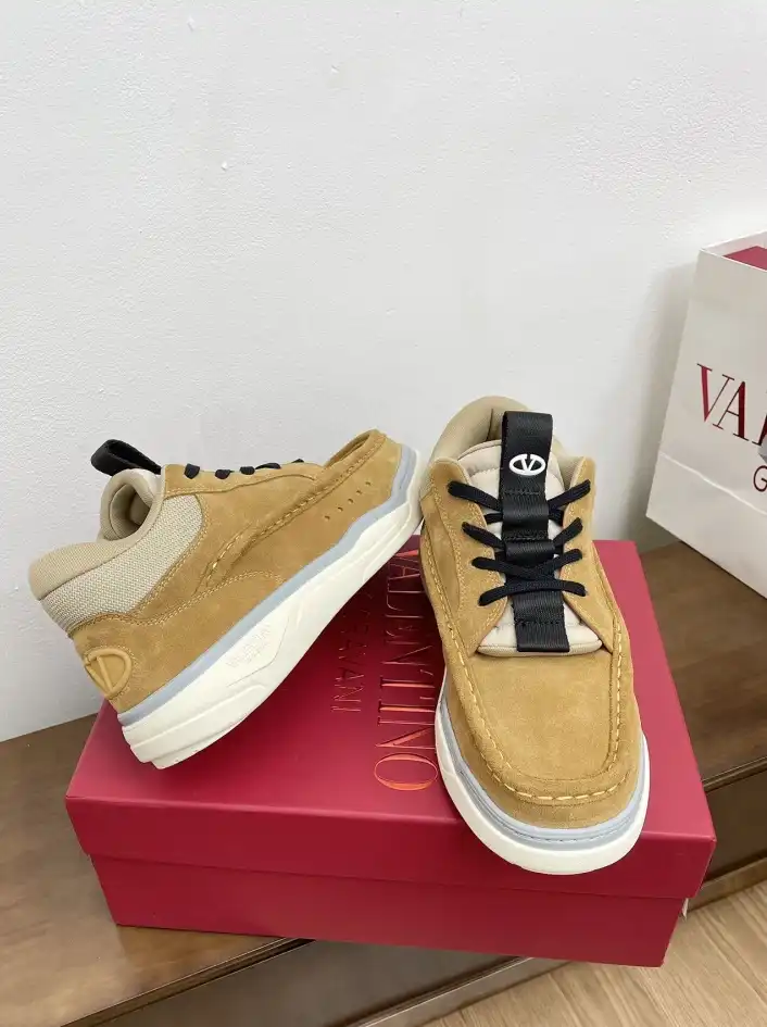 hype Valentino Casual Shoes