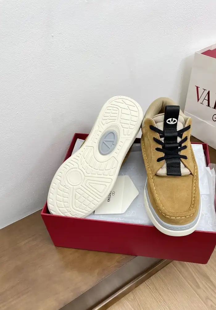 hype Valentino Casual Shoes