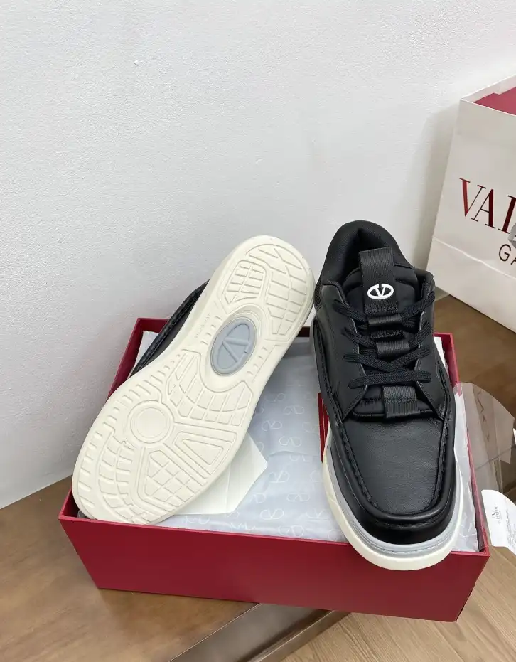 hype Valentino Casual Shoes