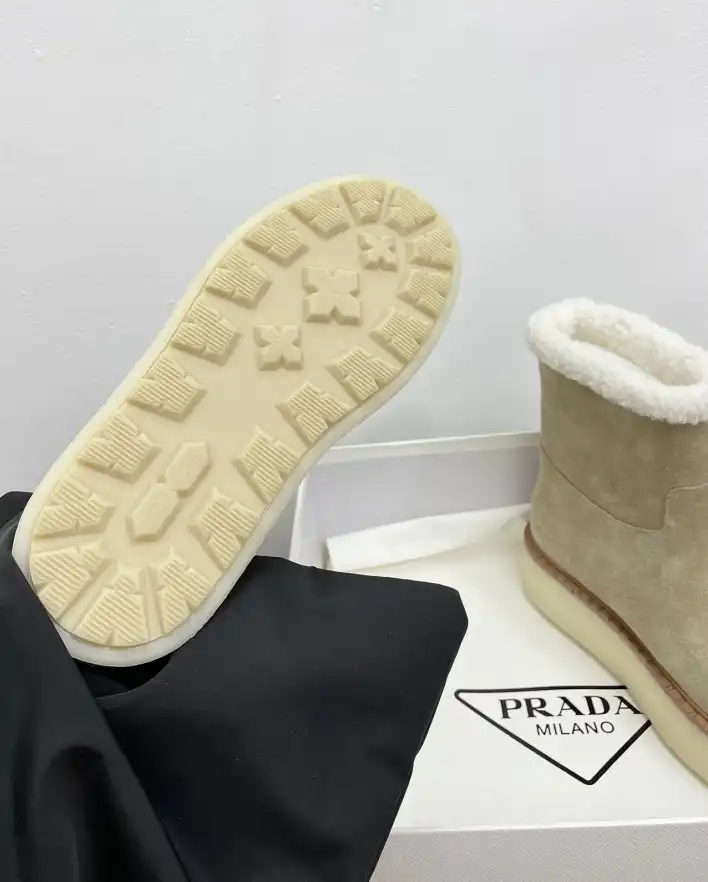 hype Prada Boots