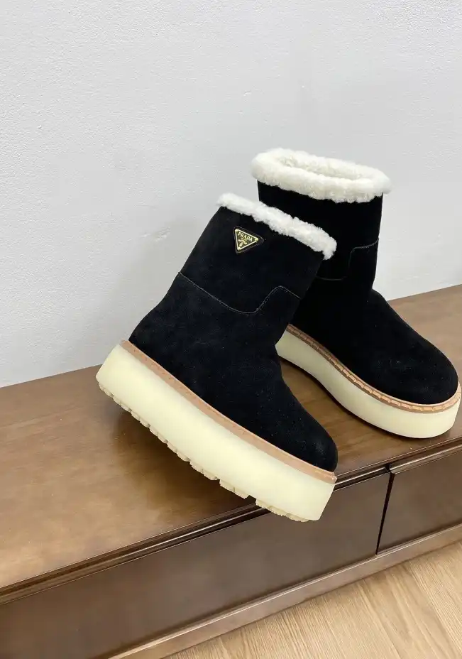 hype Prada Boots