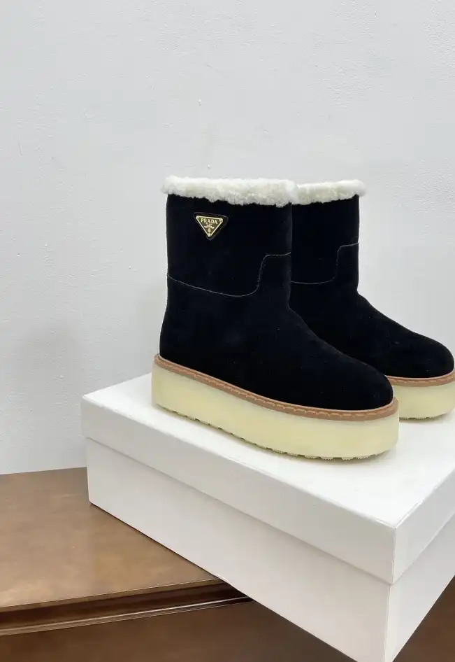 hype Prada Boots