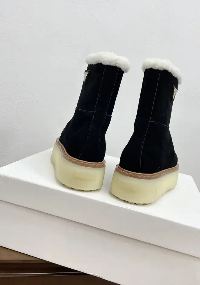 hype Prada Boots