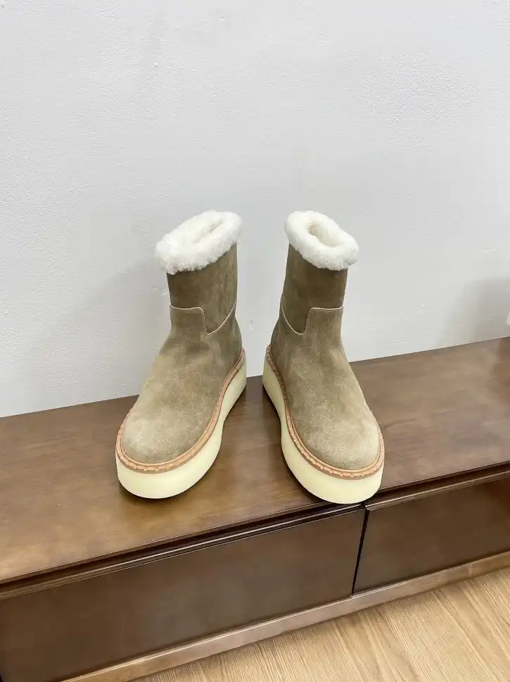 hype Prada Boots