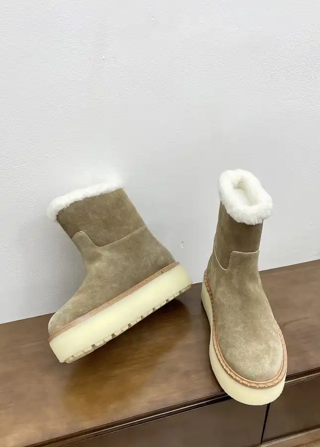 hype Prada Boots