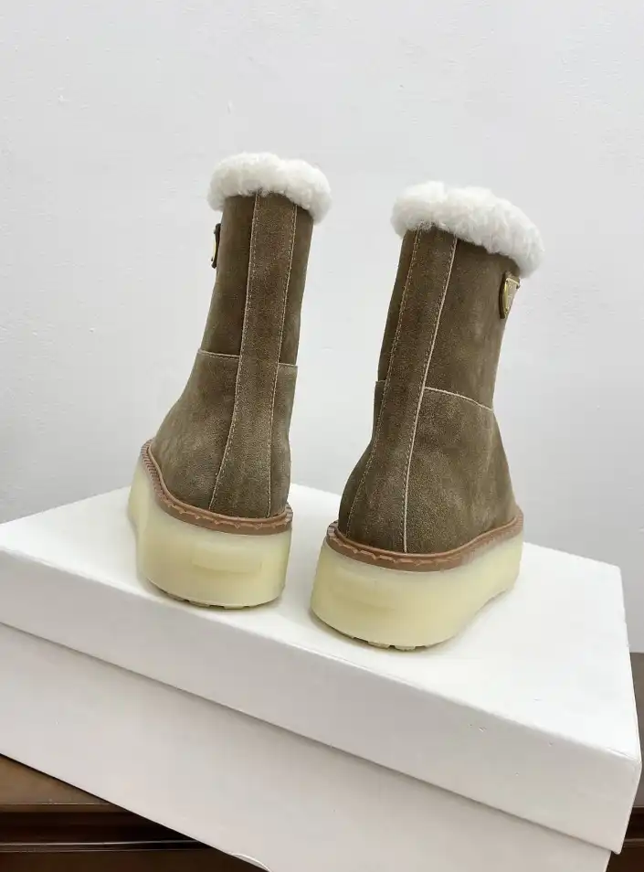 hype Prada Boots