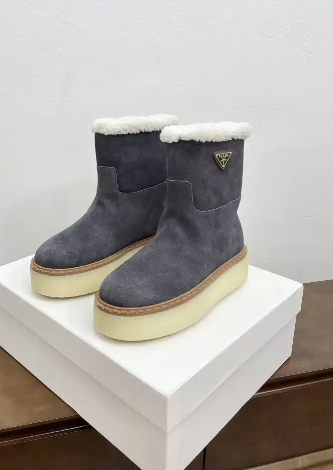 hype Prada Boots