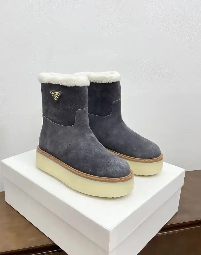 hype Prada Boots