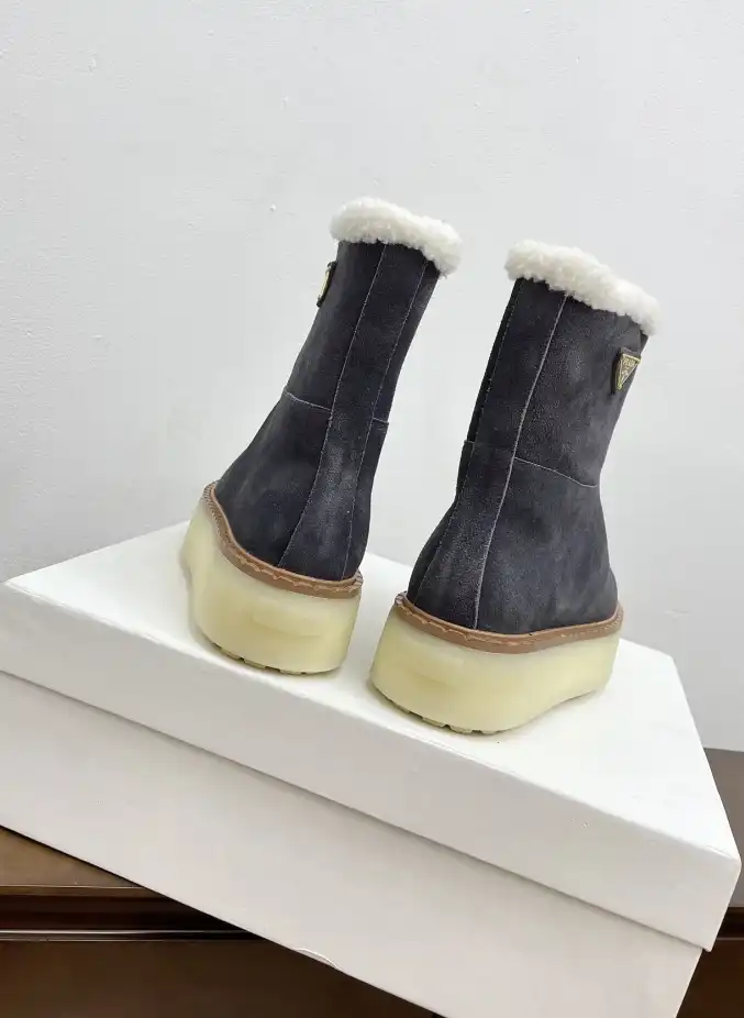 hype Prada Boots