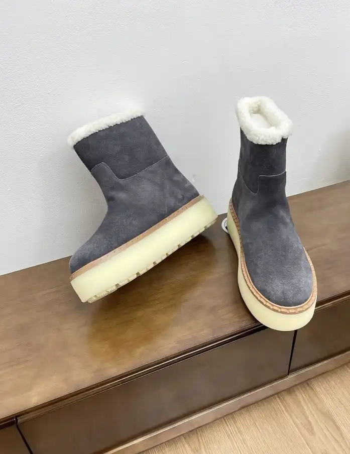 hype Prada Boots