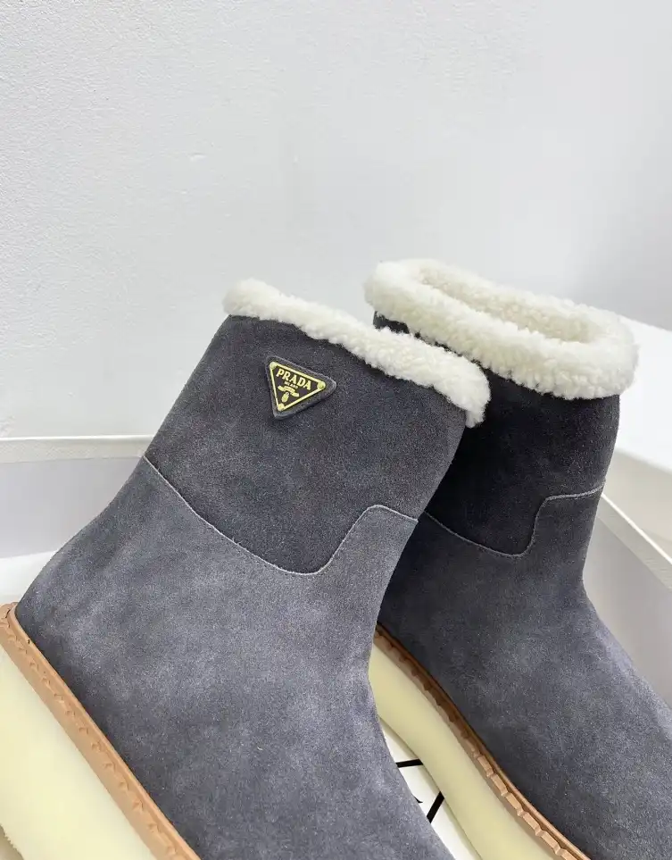 hype Prada Boots