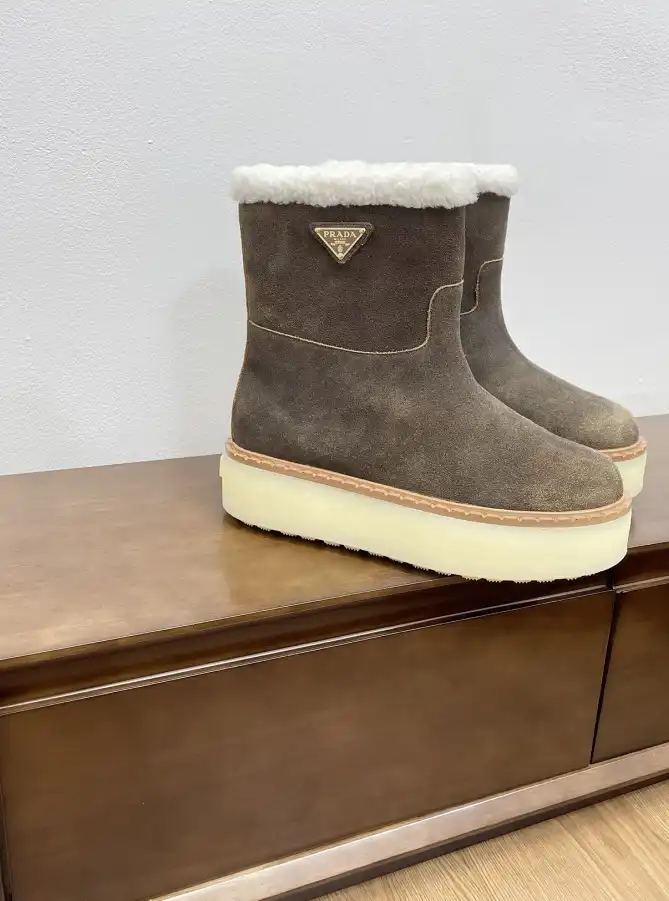 hype Prada Boots