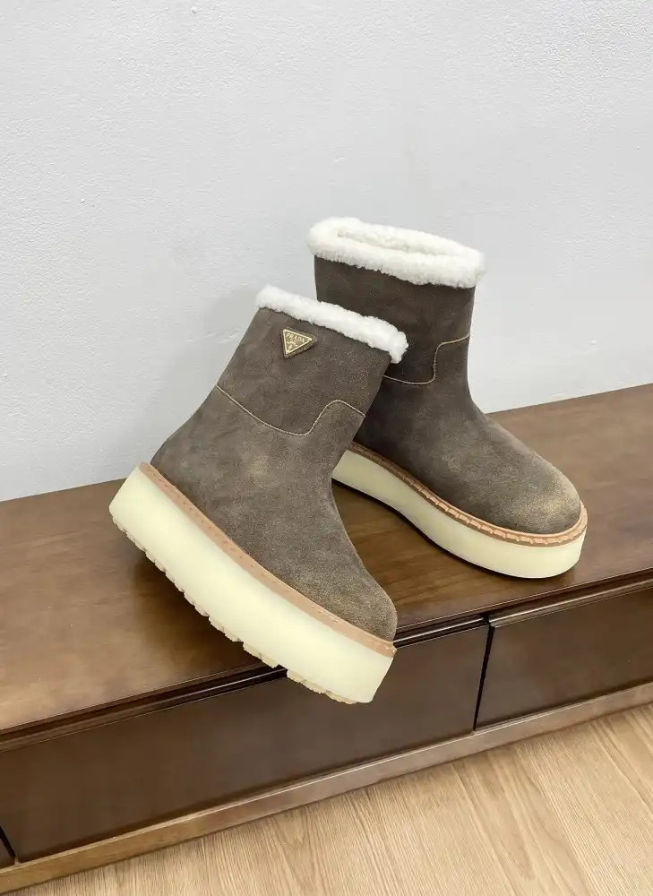 hype Prada Boots