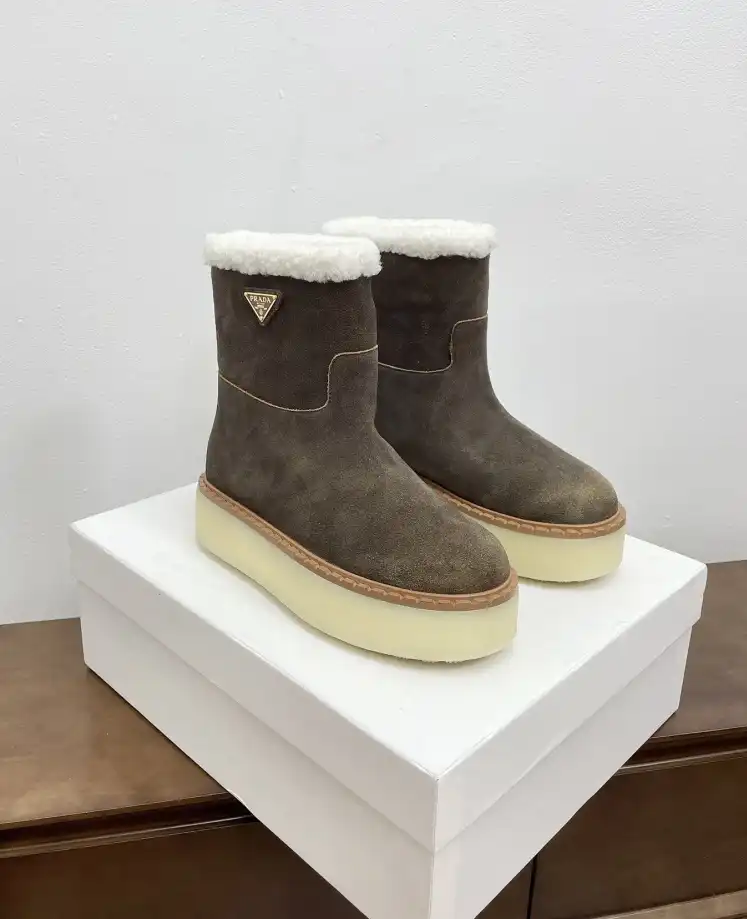 hype Prada Boots