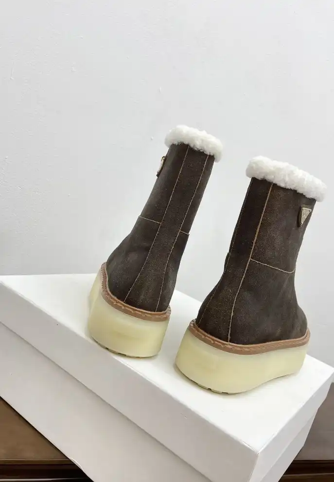 hype Prada Boots