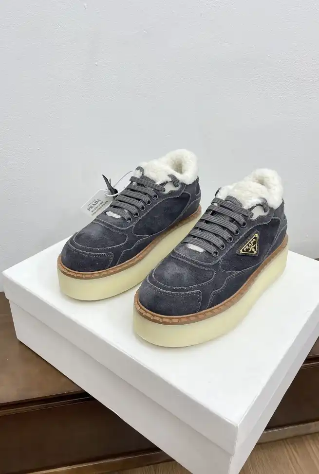 hype Prada Casual Shoes