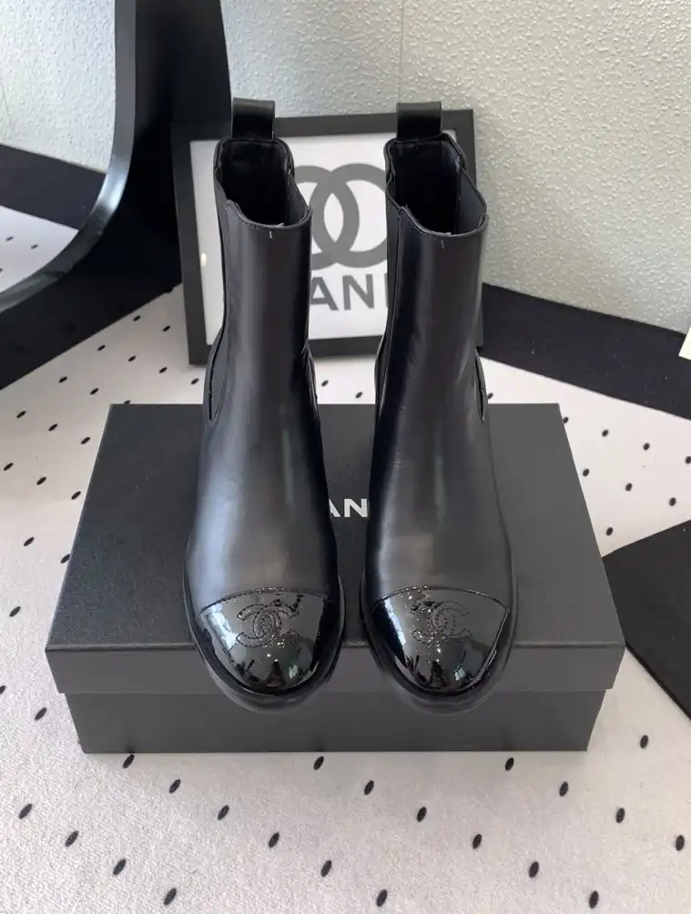 hype Chanel Boots