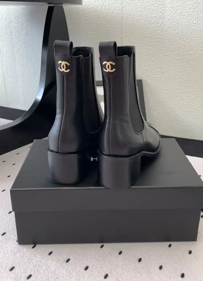 hype Chanel Boots