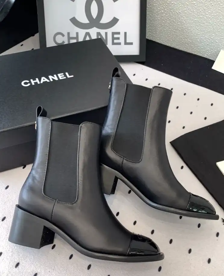 hype Chanel Boots