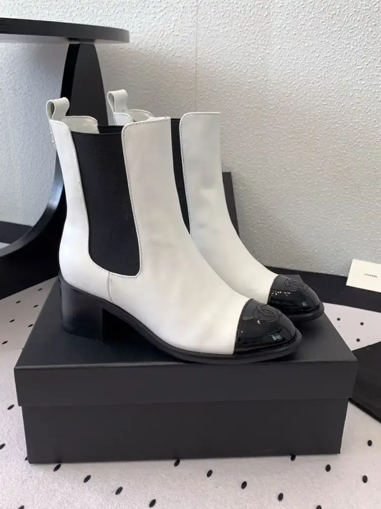 hype Chanel Boots