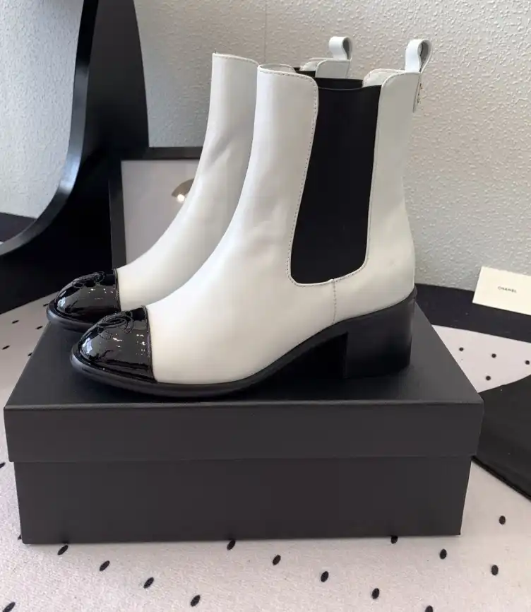 hype Chanel Boots