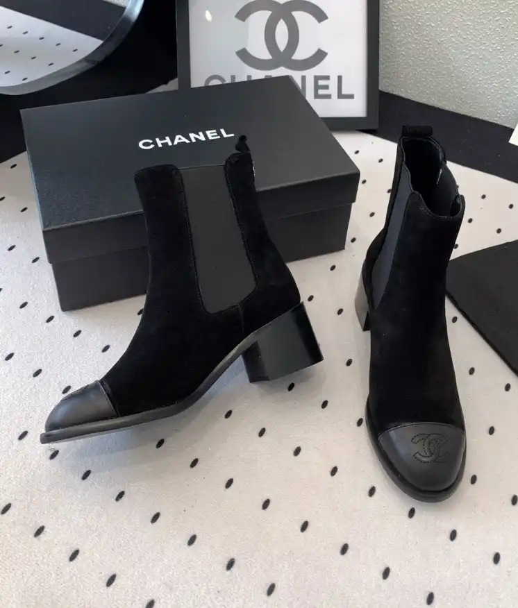 hype Chanel Boots