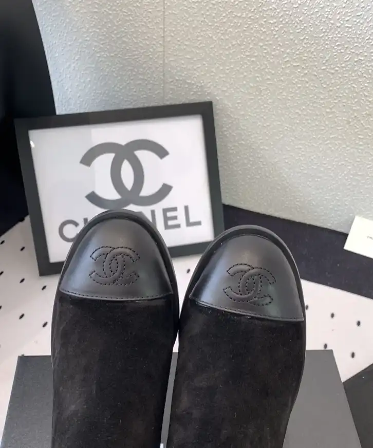 hype Chanel Boots