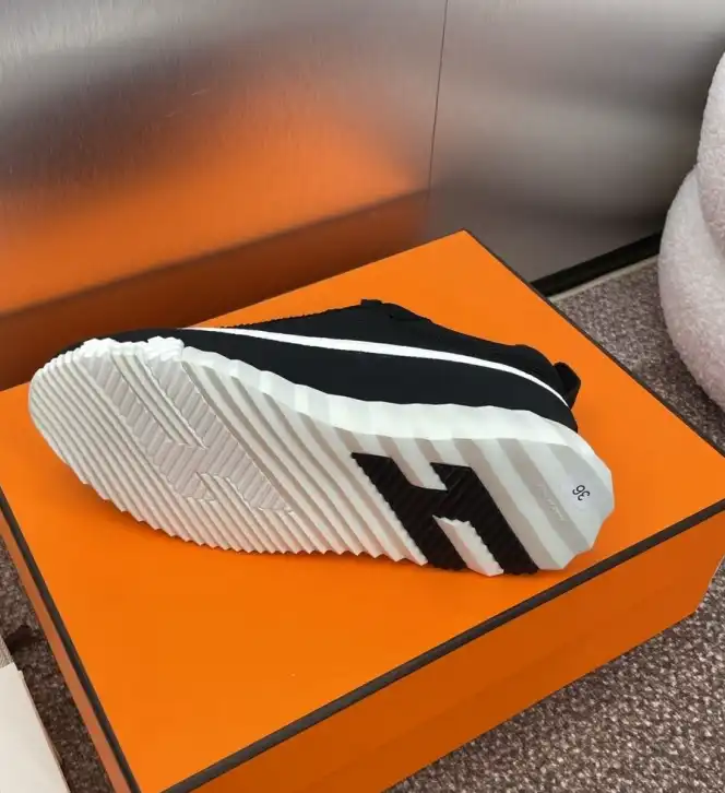 hype Hermes Casual Shoes