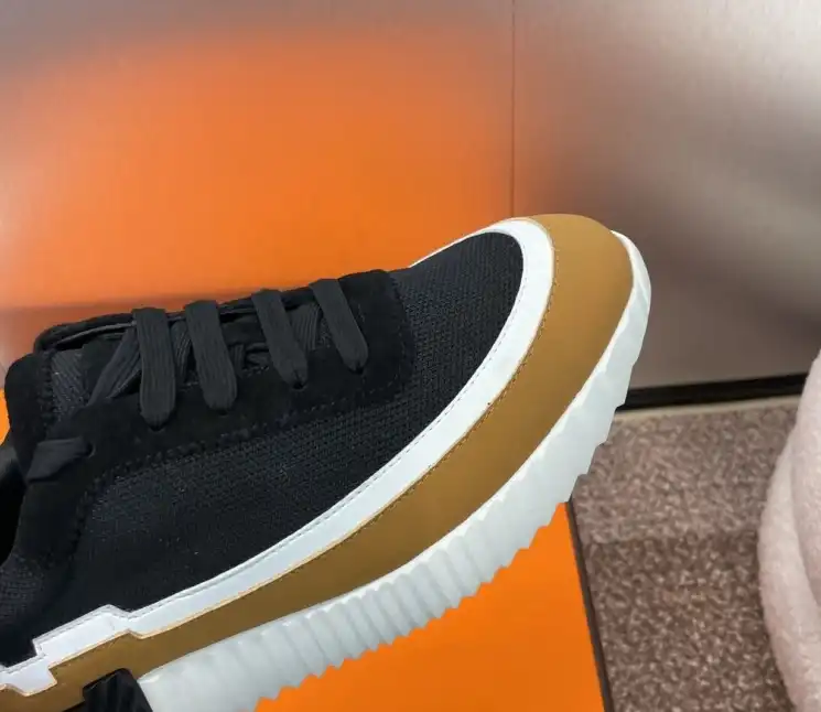 hype Hermes Casual Shoes