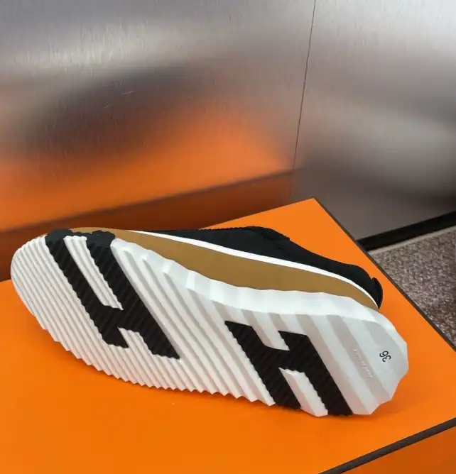 hype Hermes Casual Shoes