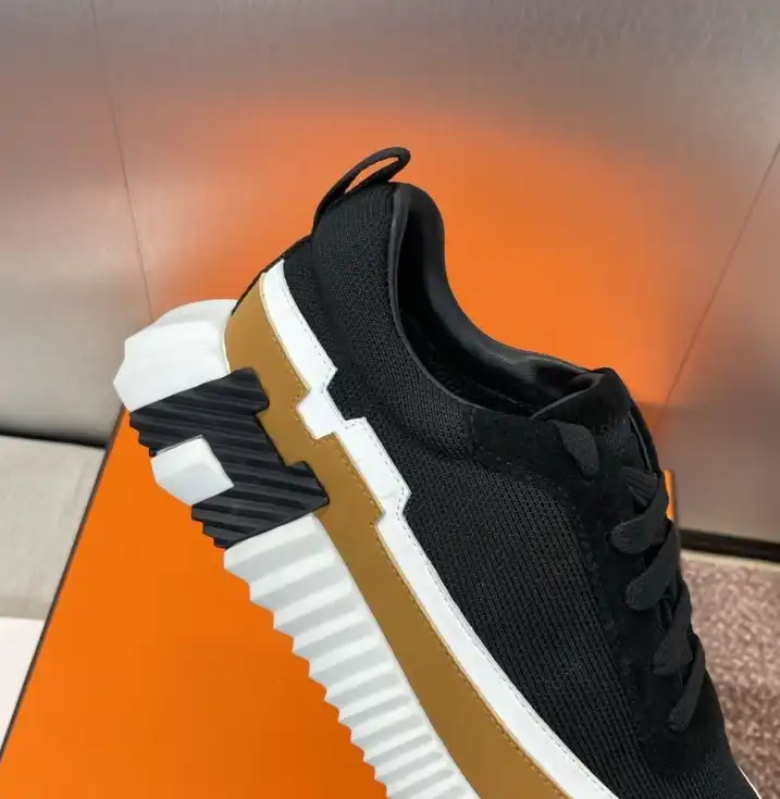 hype Hermes Casual Shoes