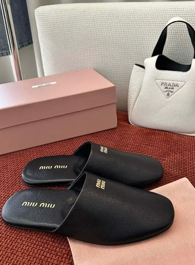 hype Miu Miu Slippers