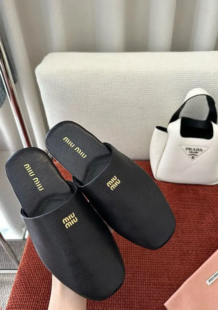 hype Miu Miu Slippers