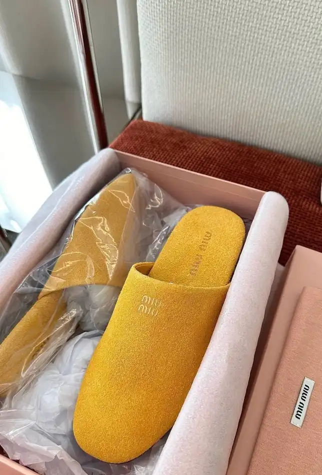 hype Miu Miu Slippers